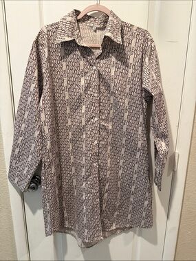 NWOT Lightweight Beige Long-Sleeve Printed Shirt Jacket
